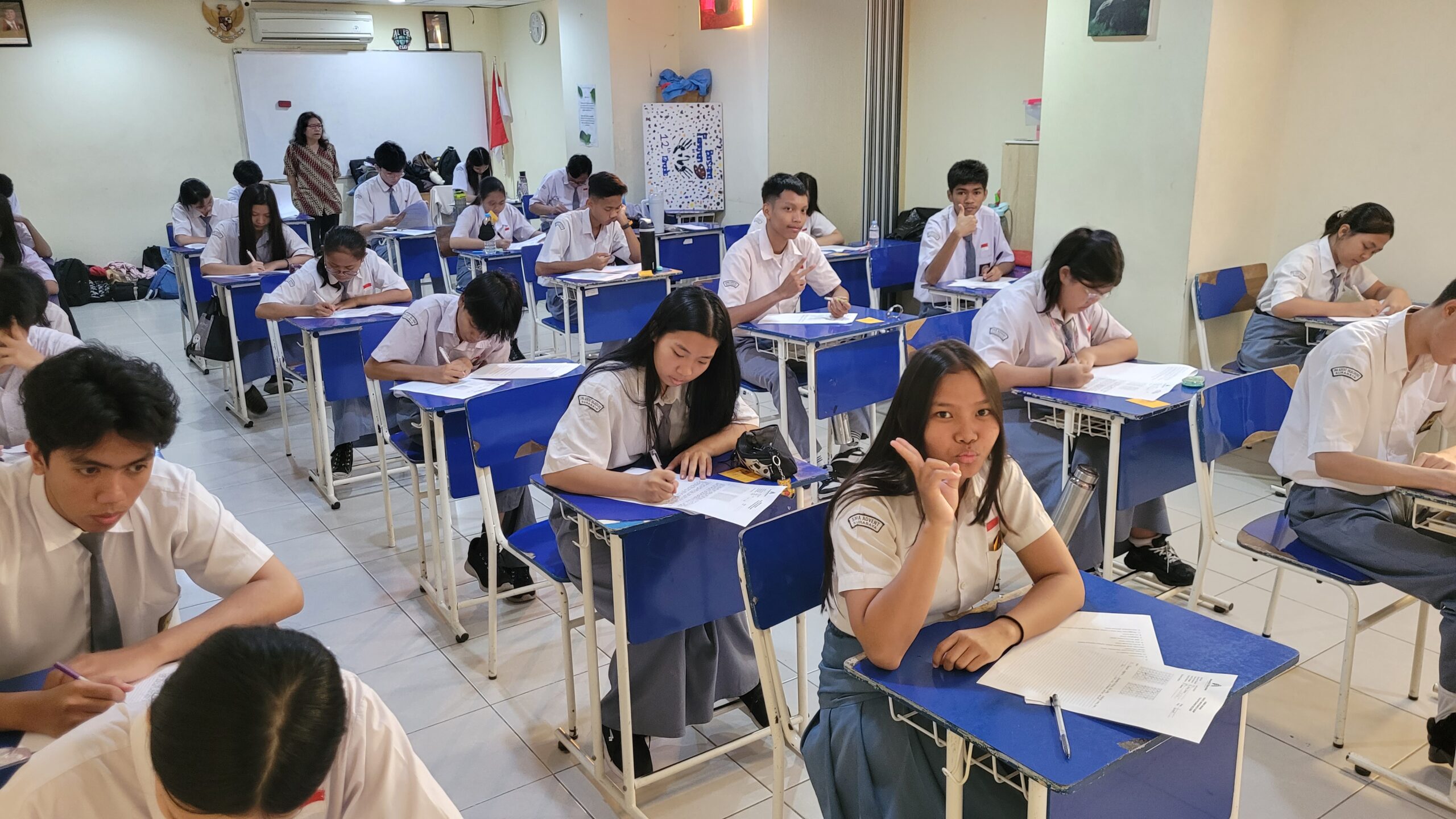 KEGIATAN BELAJAR SMA